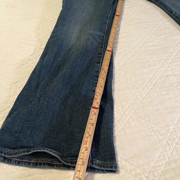 Lucky Brand Jeans Women's Size 14/32 A Blue Denim Sweet Boot Mid-Rise Stretch - Picture 8 of 12